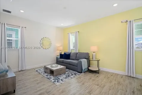 8117 Surf Street Kissimmee FL 34747