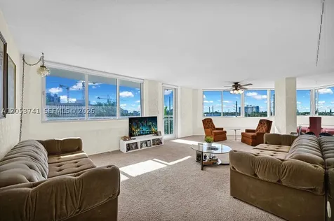 7135 Collins Avenue Miami Beach FL 33141