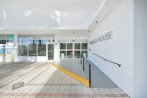 7135 Collins Avenue Miami Beach FL 33141