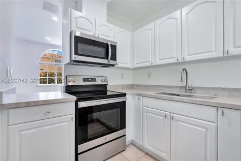 7711 SW 94th Terrace Miami FL 33156