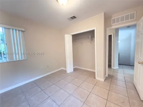 646 SW 7th Terra Florida City FL 33034