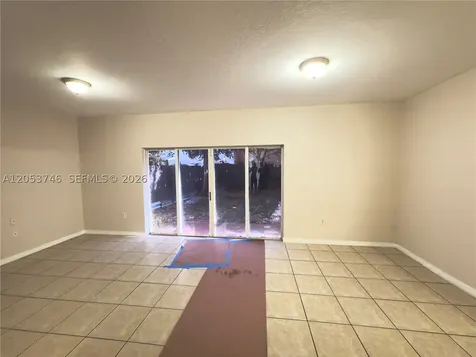 646 SW 7th Terra Florida City FL 33034