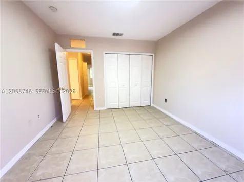 646 SW 7th Terra Florida City FL 33034