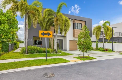 7541 NW 100th Avenue Doral FL 33178