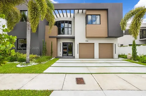 7541 NW 100th Avenue Doral FL 33178