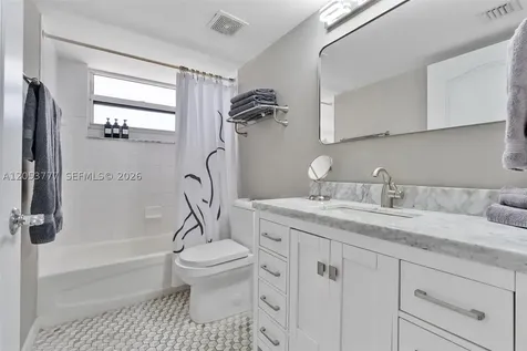 1200 Brickell Bay Drive Miami FL 33131