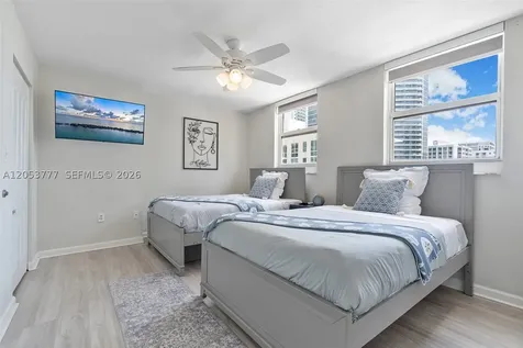 1200 Brickell Bay Drive Miami FL 33131