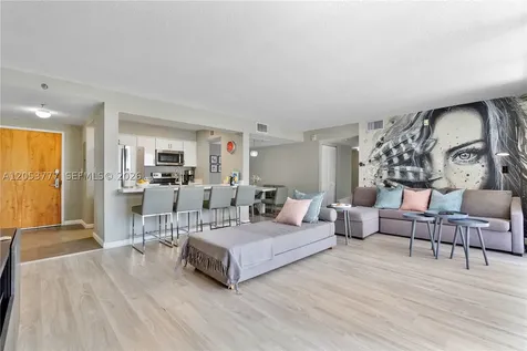 1200 Brickell Bay Drive Miami FL 33131