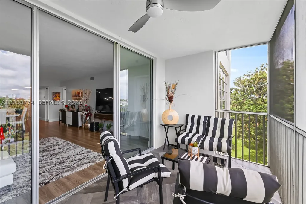 2661 S Course Drive Pompano Beach FL 33069