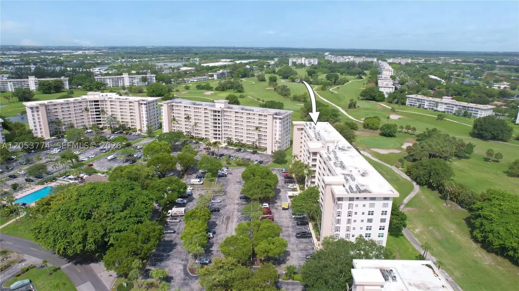 2661 S Course Drive Pompano Beach FL 33069