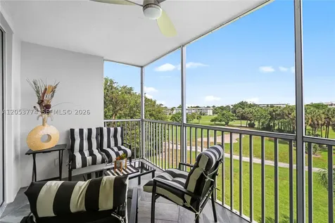 2661 S Course Drive Pompano Beach FL 33069