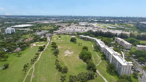 2661 S Course Drive Pompano Beach FL 33069