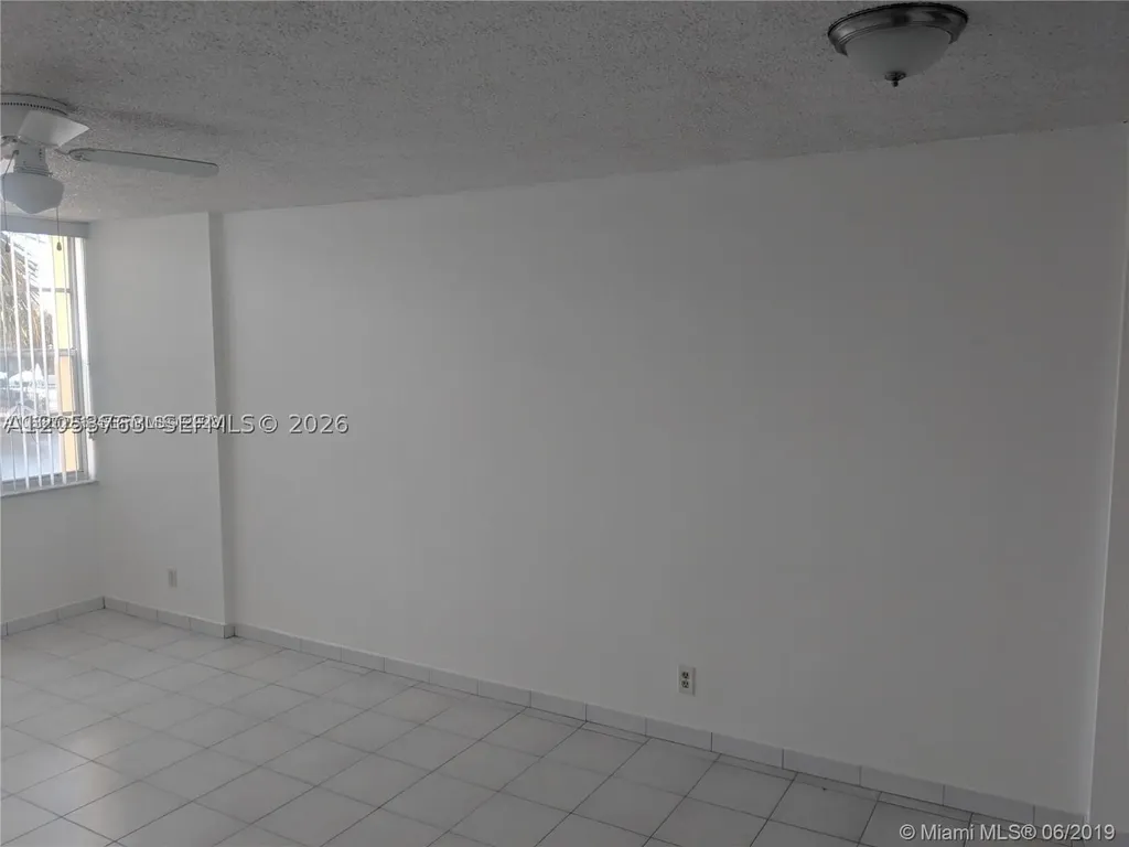2741 Taft Street Hollywood FL 33020