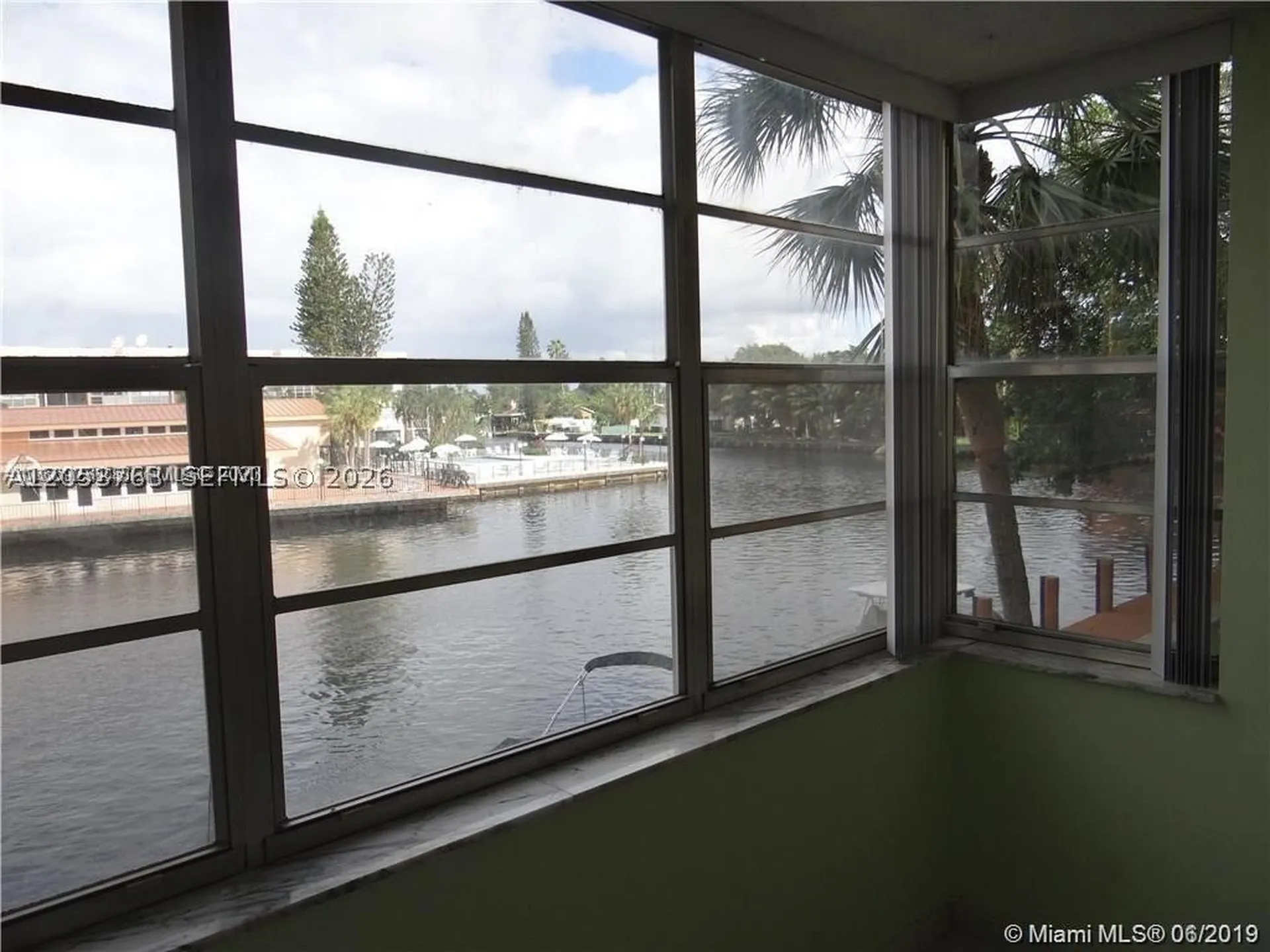 2741 Taft Street Hollywood FL 33020