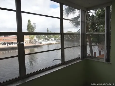 2741 Taft Street Hollywood FL 33020