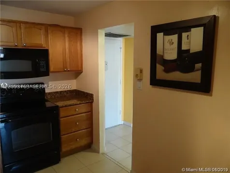 2741 Taft Street Hollywood FL 33020