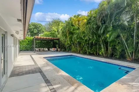 8215 SW 63rd Place Miami FL 33143