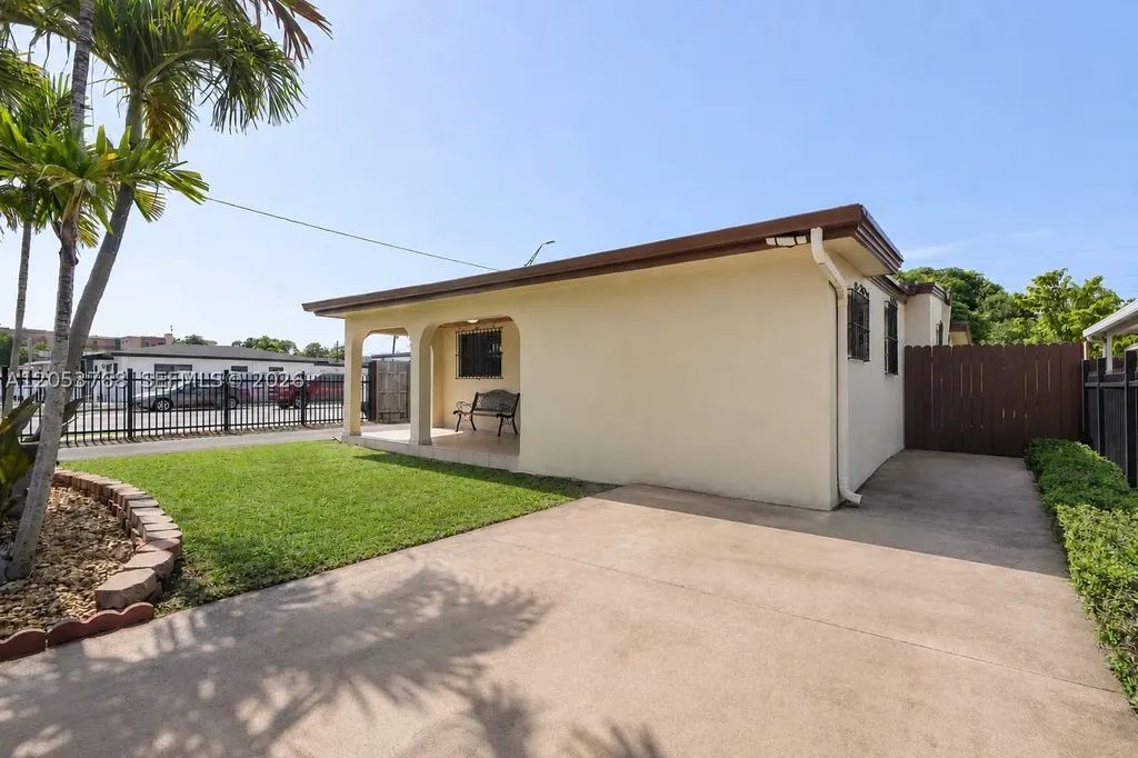 601 E 22nd Street Hialeah FL 33013