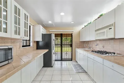 601 E 22nd Street Hialeah FL 33013