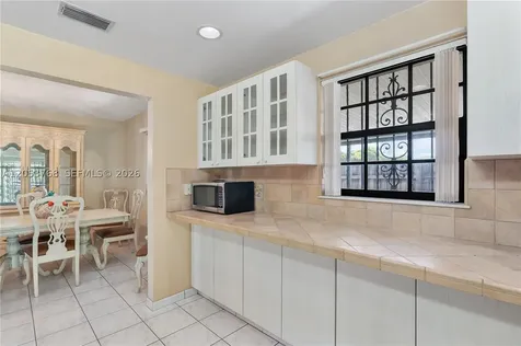 601 E 22nd Street Hialeah FL 33013