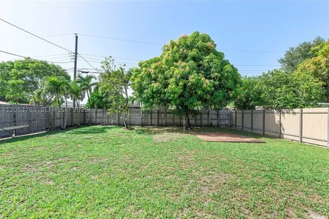 601 E 22nd Street Hialeah FL 33013