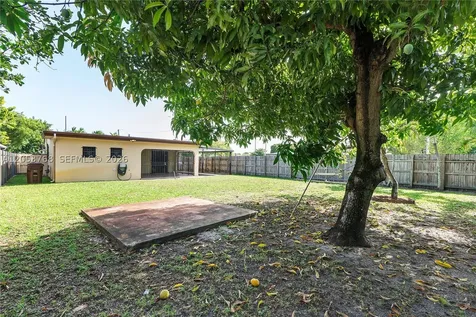 601 E 22nd Street Hialeah FL 33013