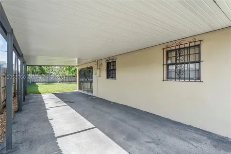 601 E 22nd Street Hialeah FL 33013