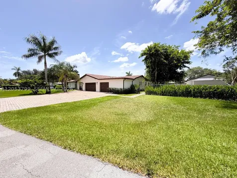 10950 SW 40th Court Davie FL 33328