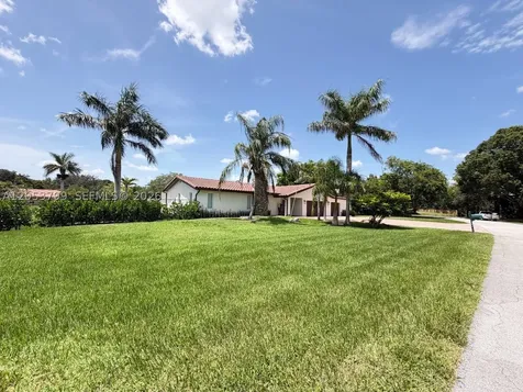 10950 SW 40th Court Davie FL 33328