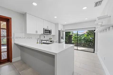 10932 SW 135th Ct Circle Miami FL 33186