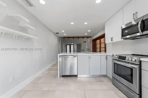 10932 SW 135th Ct Circle Miami FL 33186