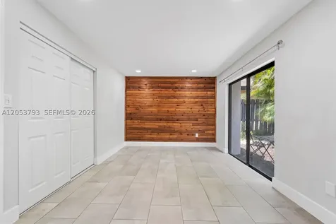 10932 SW 135th Ct Circle Miami FL 33186