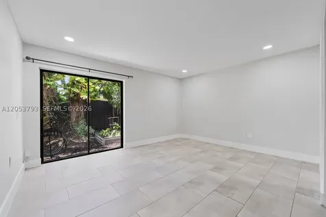 10932 SW 135th Ct Circle Miami FL 33186