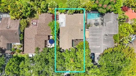 10932 SW 135th Ct Circle Miami FL 33186