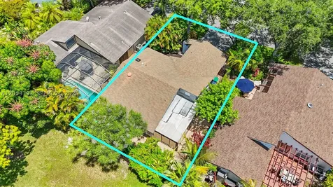 10932 SW 135th Ct Circle Miami FL 33186