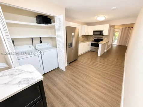 985 SW 10th Street Miami FL 33130