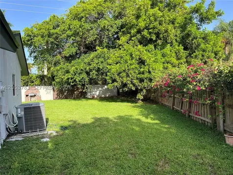 590 SW 166th Terrace Weston FL 33326