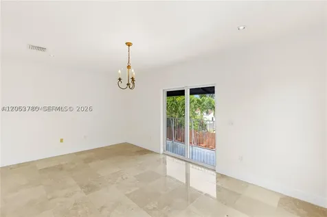 4023 SW 10th Street Miami FL 33134