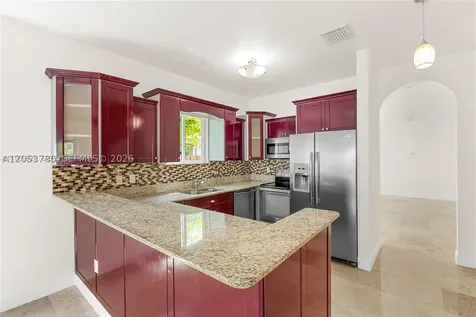 4023 SW 10th Street Miami FL 33134