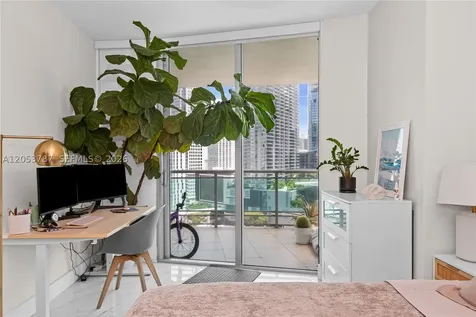 350 S Miami Avenue Miami FL 33130