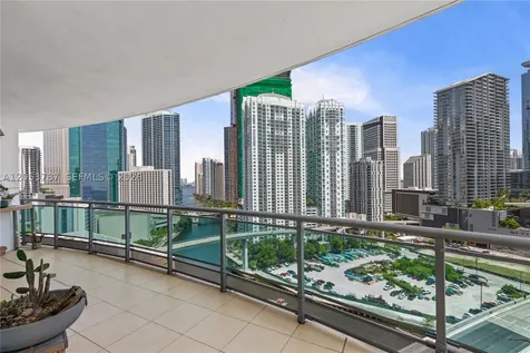350 S Miami Avenue Miami FL 33130