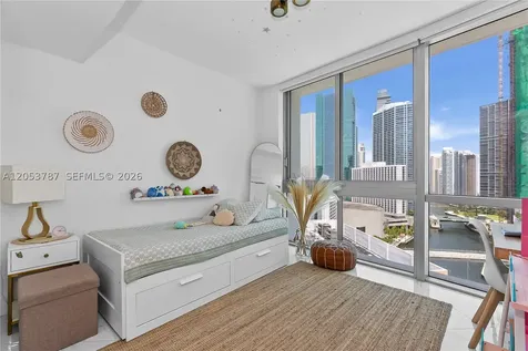350 S Miami Avenue Miami FL 33130