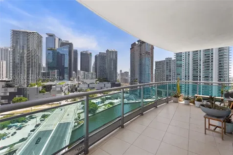 350 S Miami Avenue Miami FL 33130