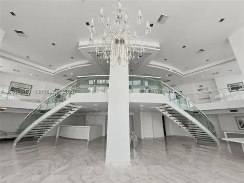 350 S Miami Avenue Miami FL 33130