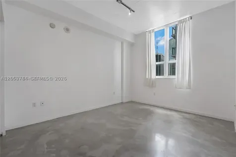 234 NE 3rd Street Miami FL 33132