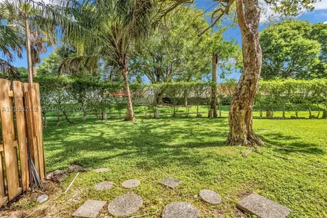 10018 Hammocks Boulevard Miami FL 33196