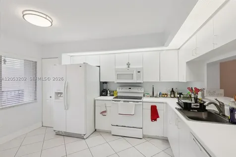 850 SW 138th Avenue Pembroke Pines FL 33027