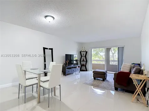 7722 Camino Real Miami FL 33143