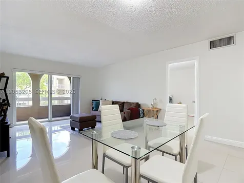 7722 Camino Real Miami FL 33143