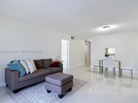 7722 Camino Real Miami FL 33143